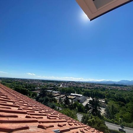 Deliziosa Mansarda Con Vista Panoramica Apartment Кунео Екстериор снимка